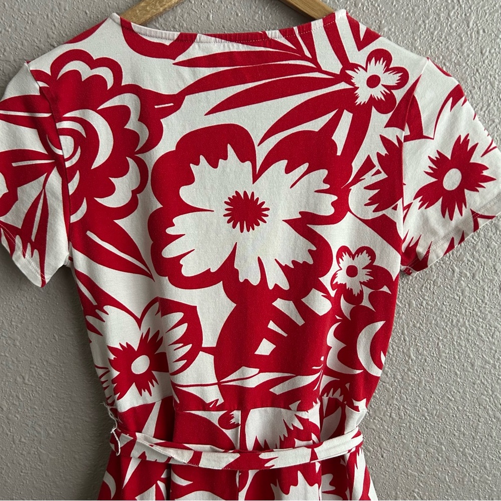 Boden Caroline Red White Floral Jersey Knit Short Sleeve Wrap Jumpsuit Romper - Picture 6 of 9